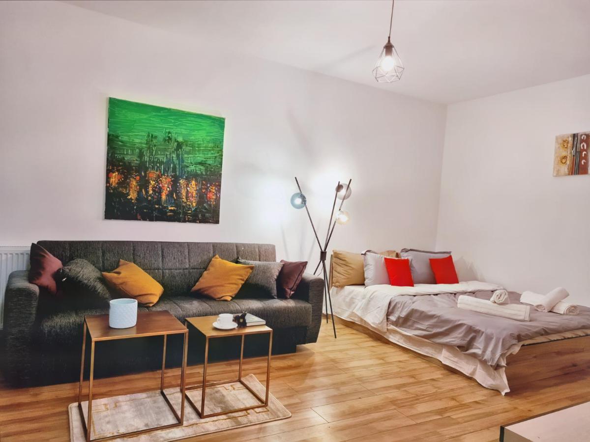 Lovely Ultracentral Apartment With Parking Cluj-Napoca Exterior foto