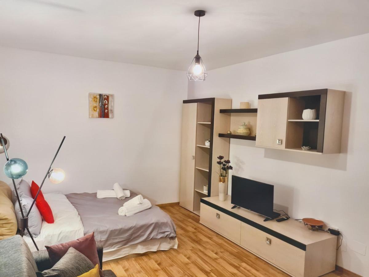 Lovely Ultracentral Apartment With Parking Cluj-Napoca Exterior foto